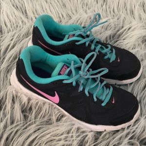 Nike cross trainers size 8.5-worn inside only
